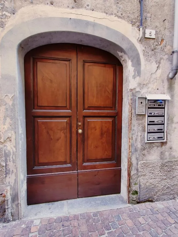 Appartement La Casa Di Gio à Lecco 0*,